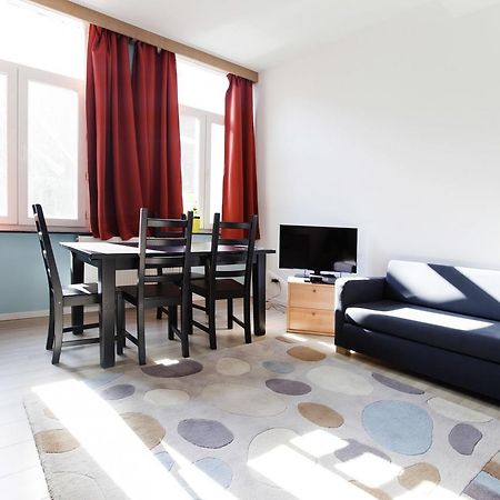 City Center Apartements Fourche Брюксел Екстериор снимка