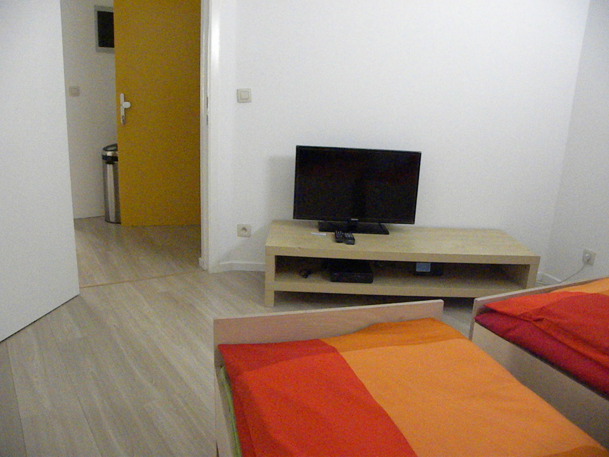 City Center Apartements Fourche Брюксел Екстериор снимка